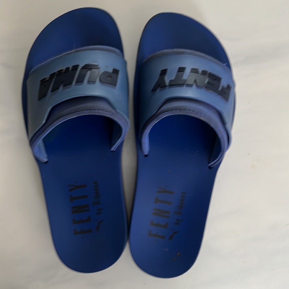 Fenty Puma Slides by Rihanna - Picture 2 of 6